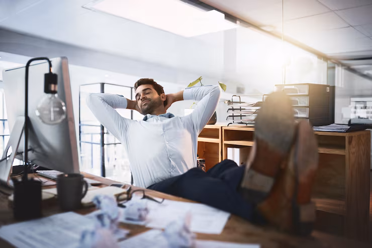 Menjembatani Energi Siang ke Suasana Malam